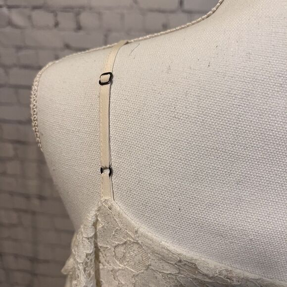Anthropologie Bailey 44 Tusk Cold Shoulder Lace Top size S Feminine Romantic - Picture 8 of 13